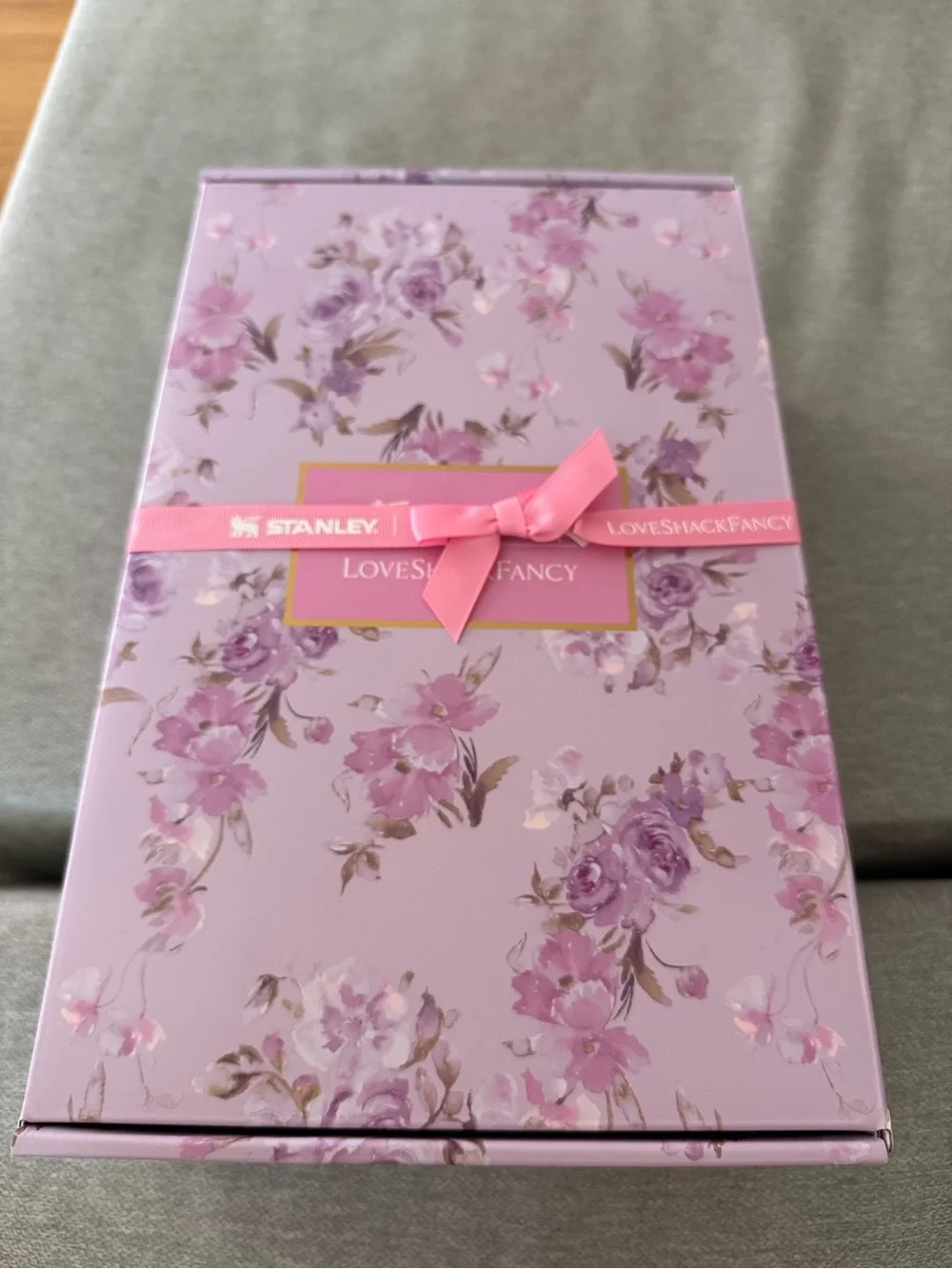 NEW Stanley x LoveShackFancy 40oz Happy Thoughts Lavender Floral Travel Tumbler - Picture 5 of 10